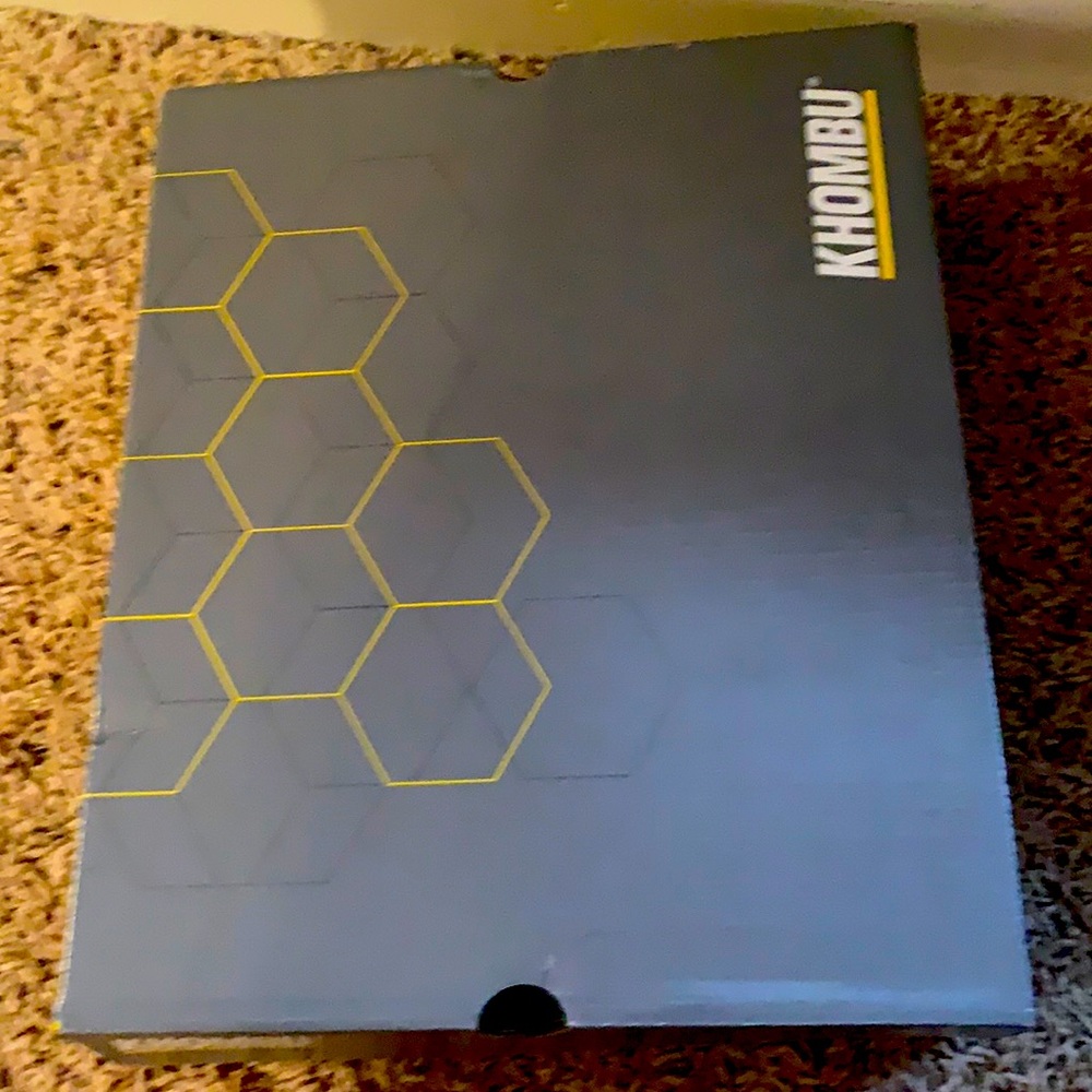 Khombu  insulated memory foam fits like a 9.5